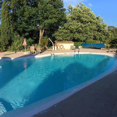 Hotel Les Chenes Sisteron Luaran gambar