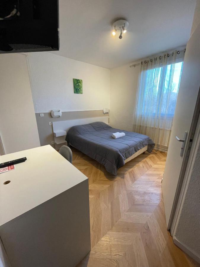 Hotel Les Chenes Sisteron Luaran gambar
