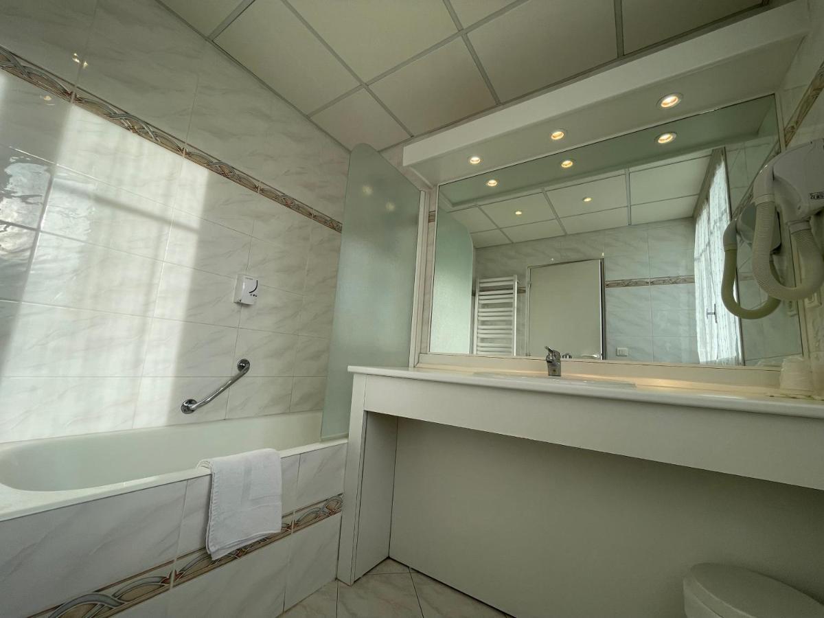 Hotel Les Chenes Sisteron Luaran gambar