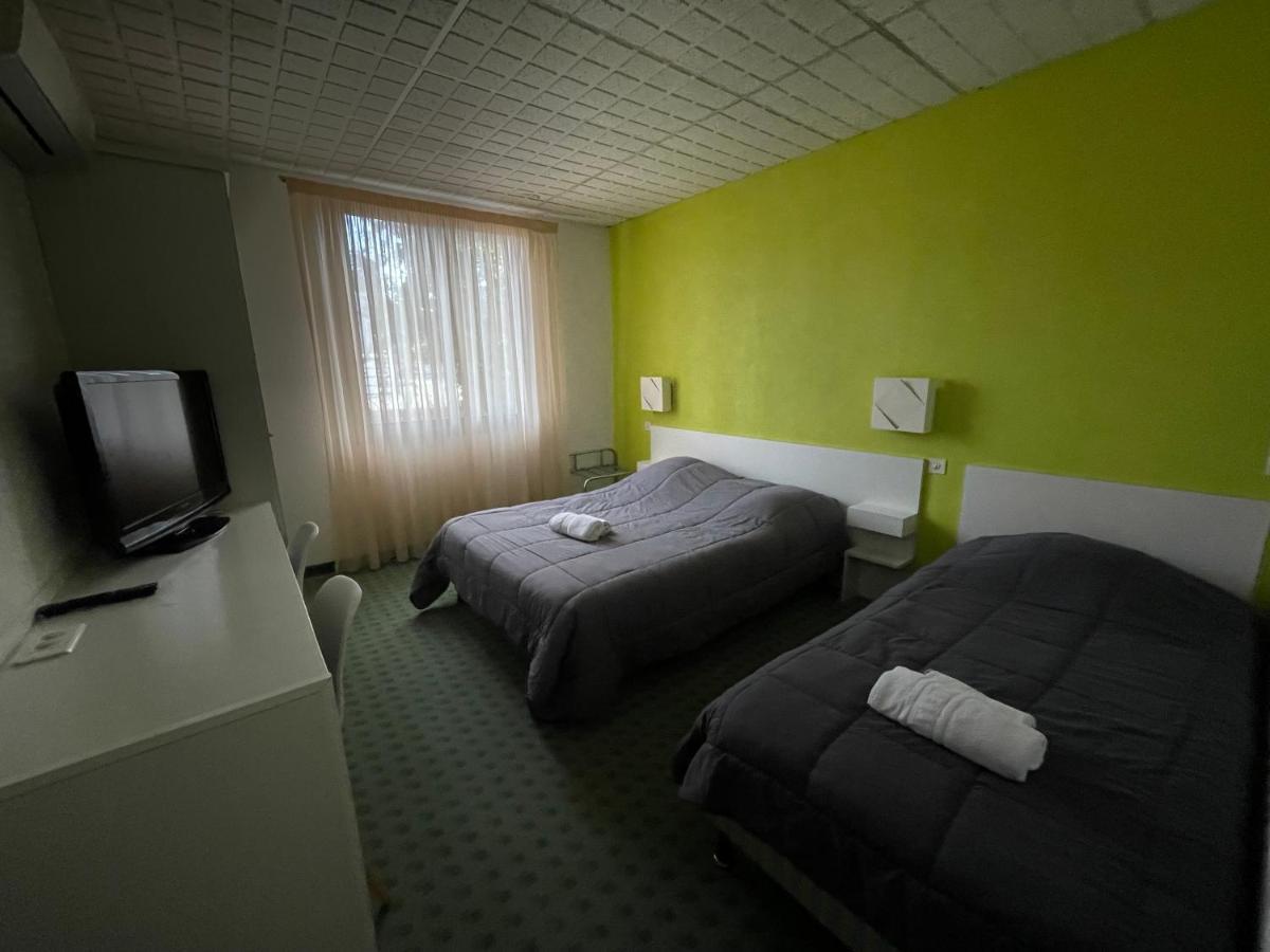 Hotel Les Chenes Sisteron Luaran gambar
