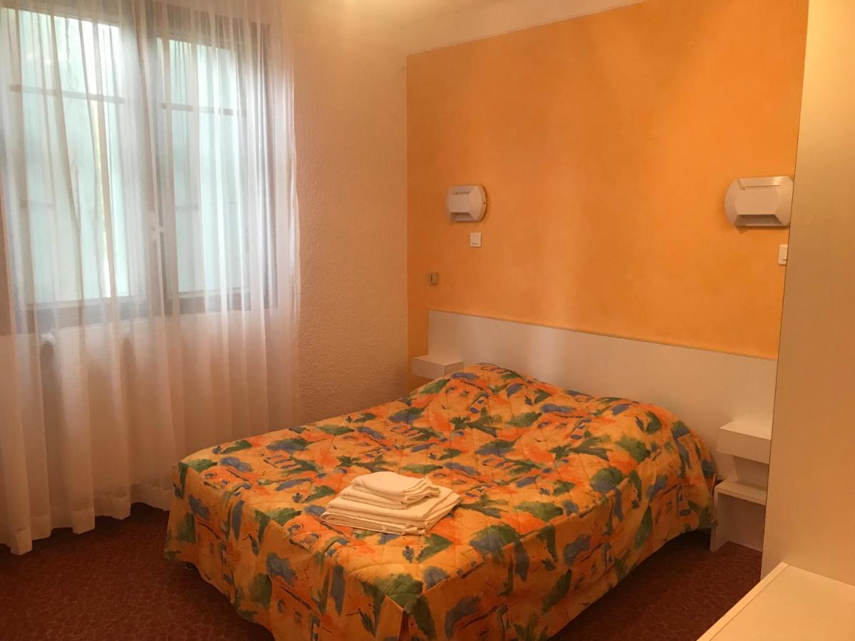 Hotel Les Chenes Sisteron Luaran gambar