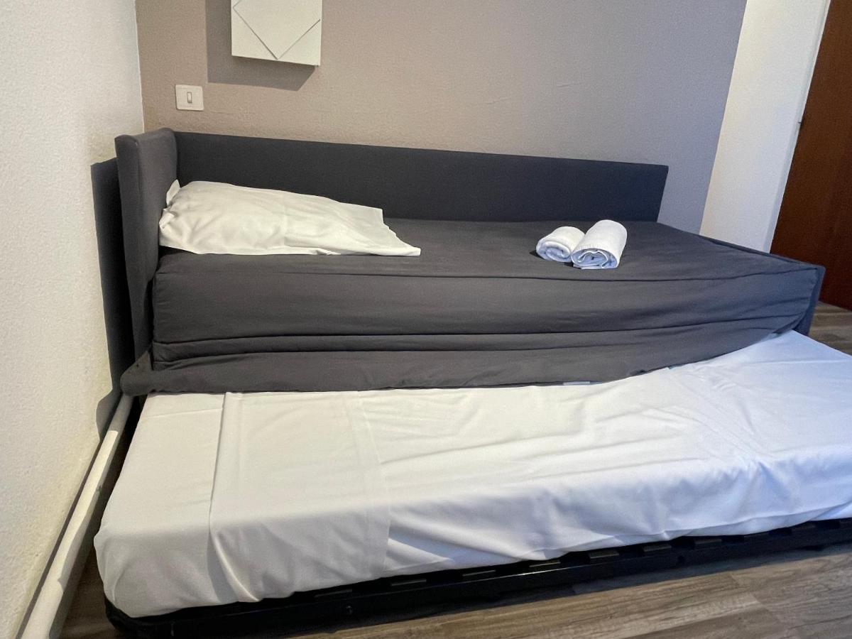 Hotel Les Chenes Sisteron Luaran gambar