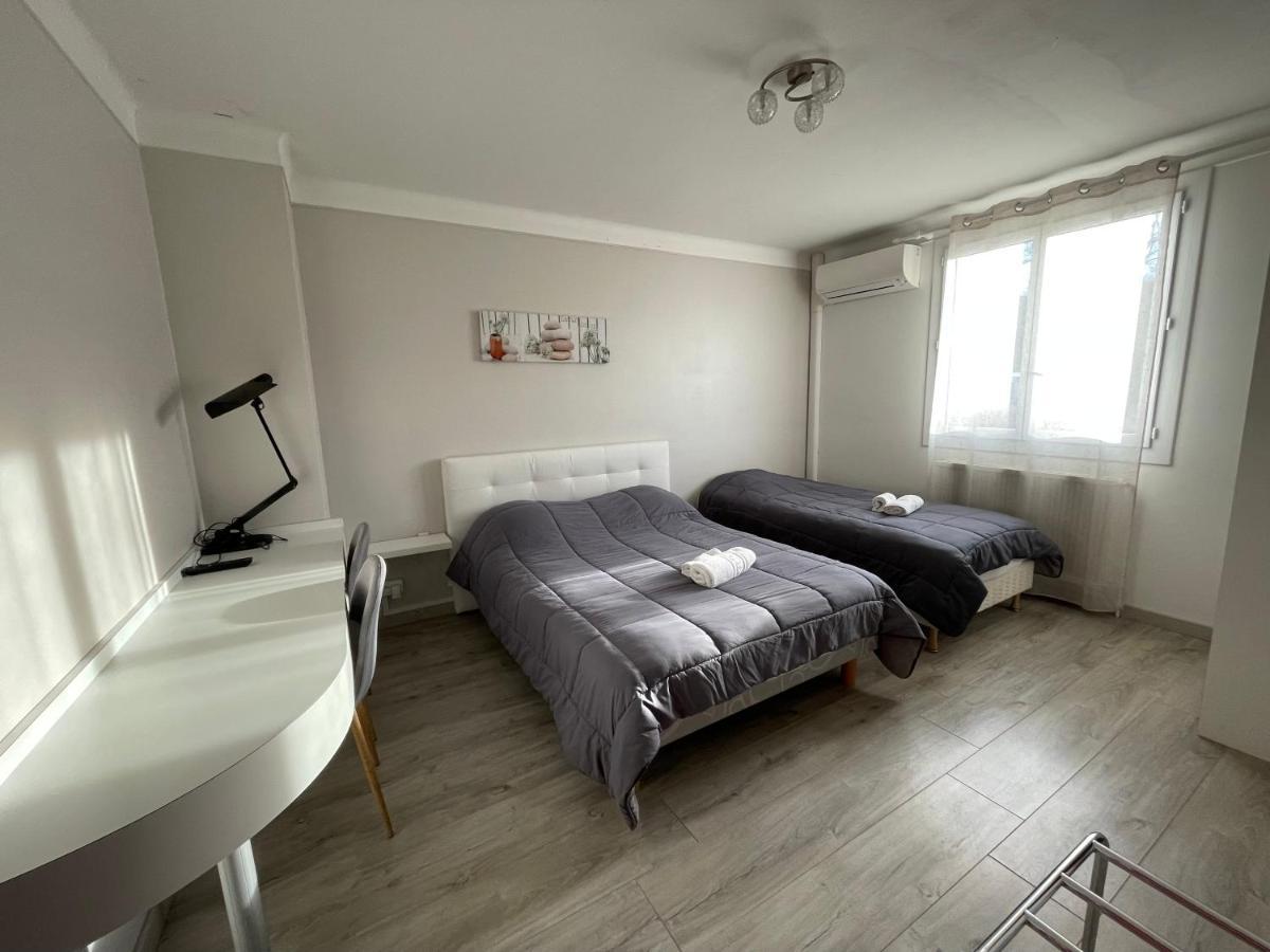 Hotel Les Chenes Sisteron Luaran gambar