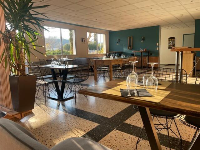Hotel Les Chenes Sisteron Luaran gambar